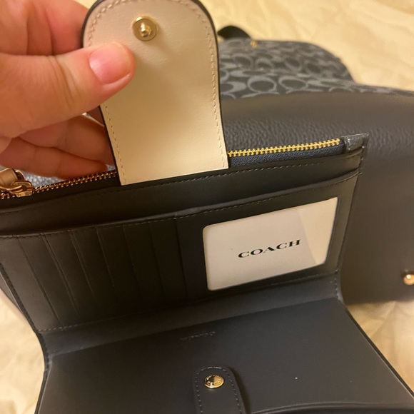 Coach tote and wallet new never used. - Picture 12 of 16